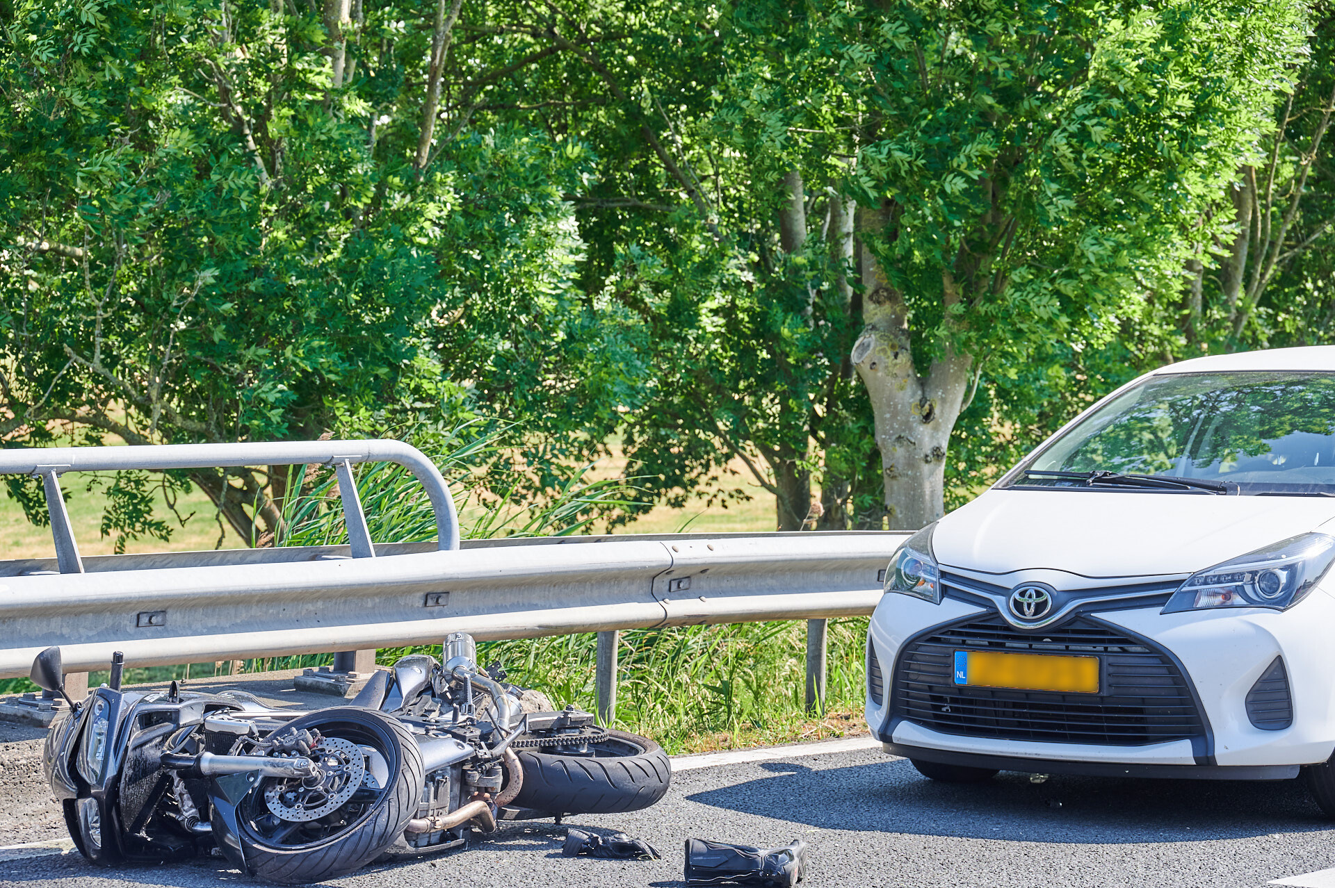 Ernstig Ongeluk Op De Snelweg Bij Klundert A17 Richting Dordrecht